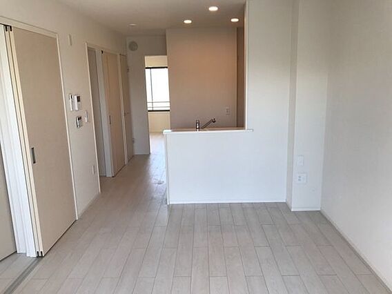 ミルサンク_内装_0