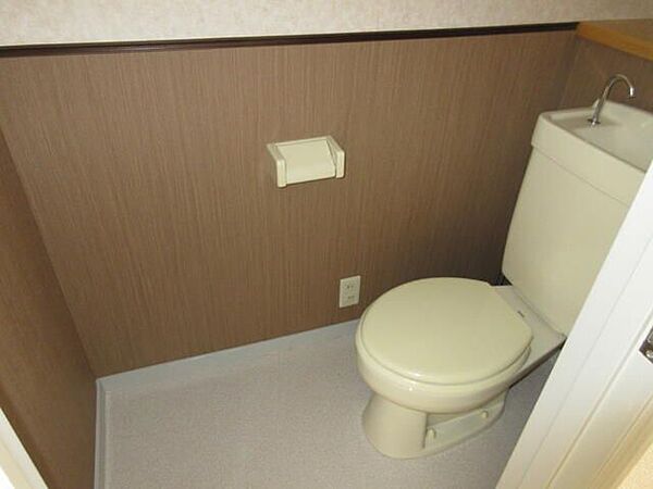 detached 東京都町田市南成瀬５丁目14-4

地図を見る