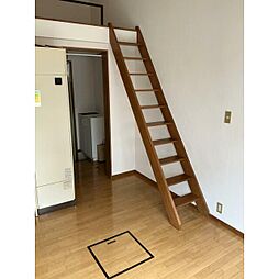 ビーンズ国立 1階ワンルームのリビング/ダイニング