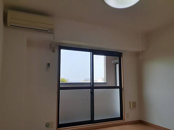 ソレアードスール_内装_0