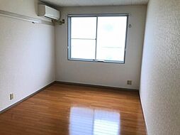 ロイヤルシャトー 2階ワンルームのリビング/ダイニング