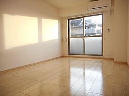 カンパニュラ 4階1Kのリビング/ダイニング