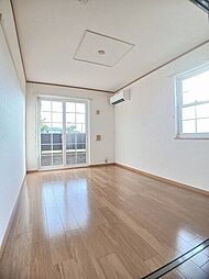 コモド・ピアッツァI 1階2DKのリビング/ダイニング