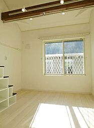 ハーミットクラブハウス鶴見寺谷C棟 1階ワンルームのリビング/ダイニング