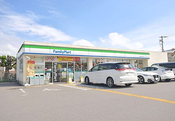 画像6:ファミリーマート寝屋川下木田店 1062m