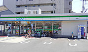 ファミリーマート小路駅東店 121m