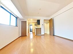 リーガル神戸三宮山手 401 4階1LDKのリビング/ダイニング