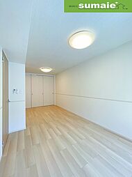 ロイズ紀三井寺I 1階1LDKのリビング/ダイニング