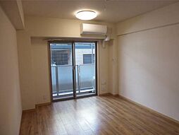 マーベラス早稲田鶴巻町 1階1LDKのリビング/ダイニング