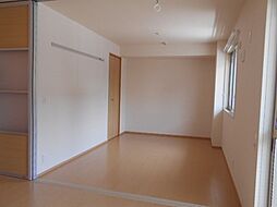 ラ ティーダ 1階2LDKのリビング/ダイニング