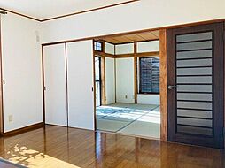 居間