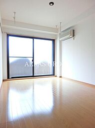 エルムII 1階1DKのリビング/ダイニング