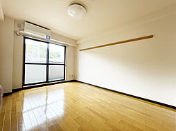 多摩都市モノレール 中央大学・明星大学駅 徒歩2分の賃貸マンション 3階1Kのリビング/ダイニング