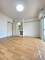 近鉄大阪線 長瀬駅 徒歩10分の賃貸マンション 3階ワンルームのリビング/ダイニング