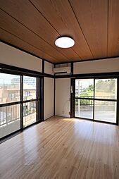 居間