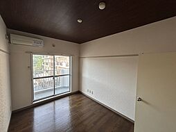 アヴァンセ南大沢 4階1Kのリビング/ダイニング