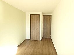 フラット南流山 1階1Kのリビング/ダイニング