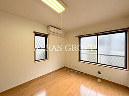 ザ・ロイヤルII 1階1Kのリビング/ダイニング