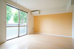 Ｌｅｖｅｅ 106 1階1Kのリビング/ダイニング