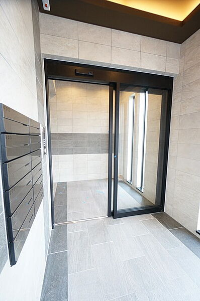 建物エントランス