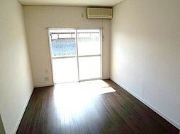 京王相模原線 南大沢駅 バス10分 めぐみ野下車 徒歩4分の賃貸アパート 1階1Kのリビング/ダイニング