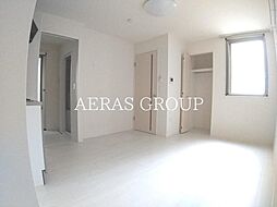 Familie Suyama 2階ワンルームのリビング/ダイニング