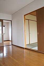 居間