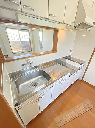 カルムガーデン岩出_内装_8