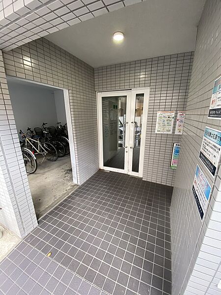 建物エントランス