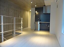 LAPiS西新宿 地下1階1LDKのリビング/ダイニング