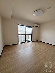 ロイヤルヒルズ鷹ヶ峯 3階ワンルームのリビング/ダイニング