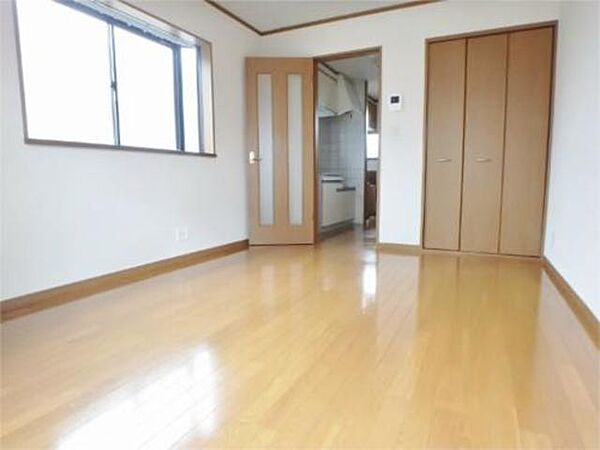 画像4:キレイなフローリングのお部屋です