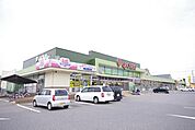 ヤオハン城東店 788m