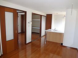 サニーハイツ 2階1LDKのリビング/ダイニング