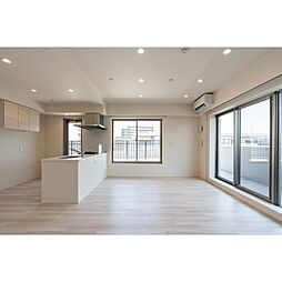 ルーウェ東大泉 5階1LDKのリビング/ダイニング