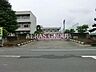 周辺：東松山市立東中学校 809m