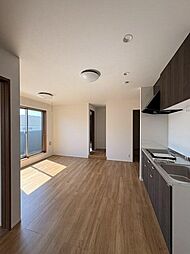 つくばエクスプレス 六町駅 徒歩11分の賃貸アパート 2階2LDKのリビング/ダイニング