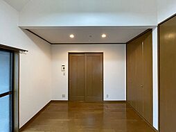 居間