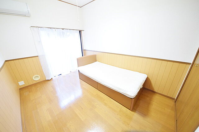 寝室