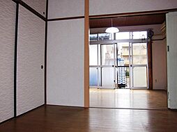 居間