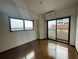 エスコート都立大学 4階1Kのリビング/ダイニング
