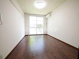 アーバンヒルズS 2階1Kのリビング/ダイニング