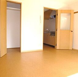 バーゼルK 1階1Kのリビング/ダイニング