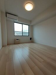 シュトラール 2階1LDKのリビング/ダイニング