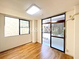 ヴィラ綾瀬 1階ワンルームのリビング/ダイニング