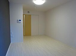 フォレストガーデン 1階1Kのリビング/ダイニング