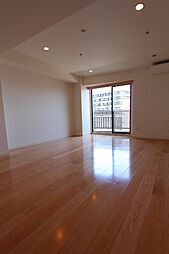 東京メトロ有楽町線 麹町駅 徒歩4分の賃貸マンション 11階2LDKのリビング/ダイニング