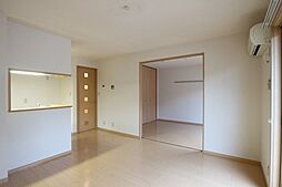 ヴィルヌープIII 2階2LDKのリビング/ダイニング