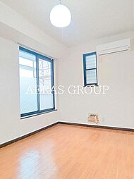 マルベリーハイム 1階ワンルームのリビング/ダイニング