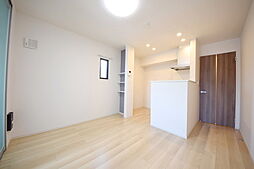 タウンハウス 2階1LDKのリビング/ダイニング